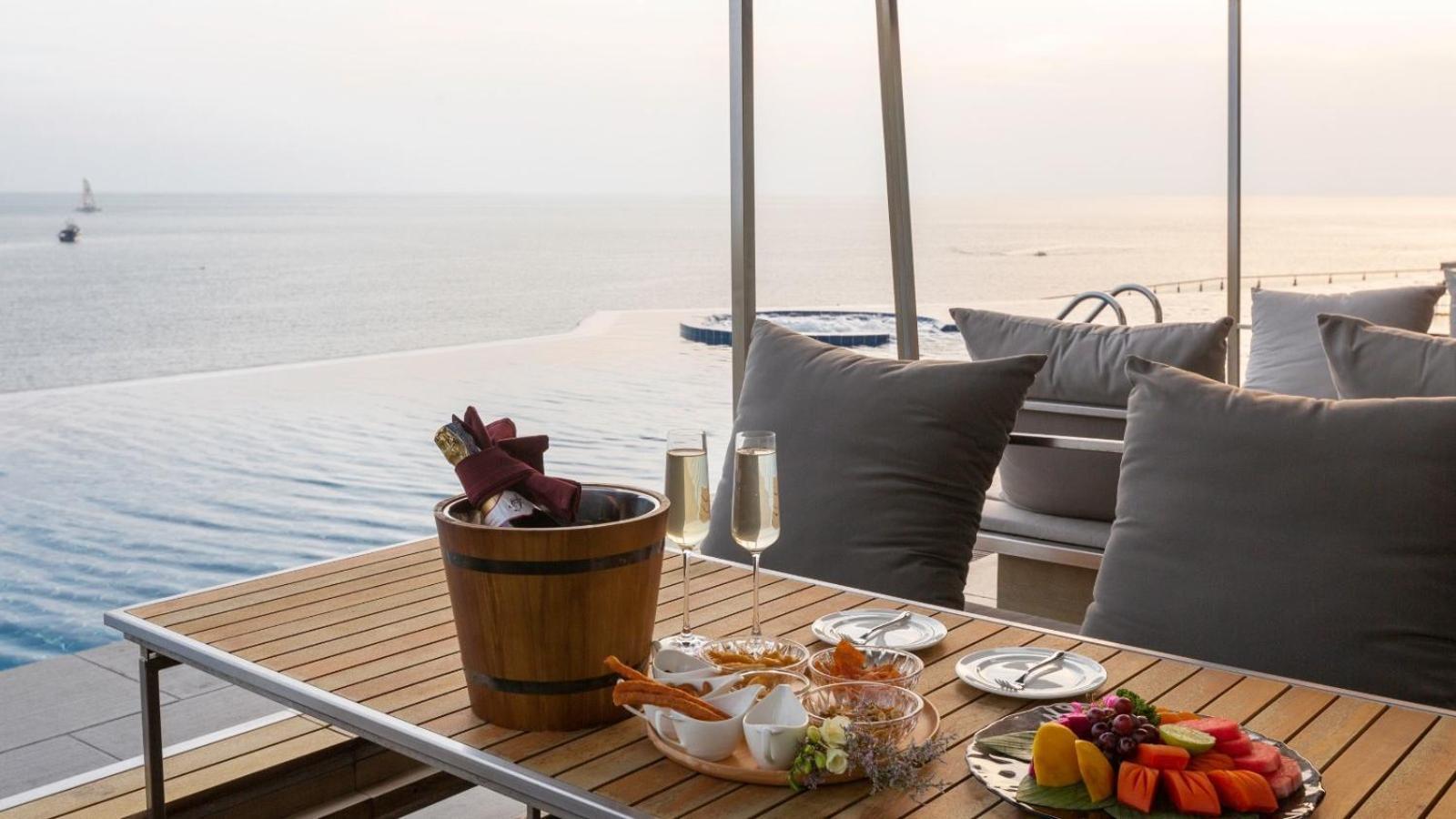 Villa Thousand Cliffs Nai Harn Ngoại thất bức ảnh